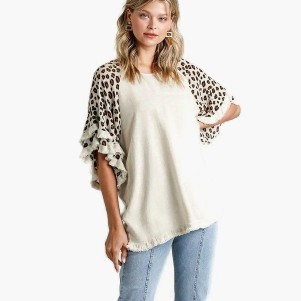 Umgee Women's Animal Print Layered Bell Sleeve Tunic Top [L]